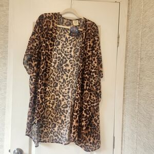 Fantastic Fawn Leopard Print Kimono Size Small Euc